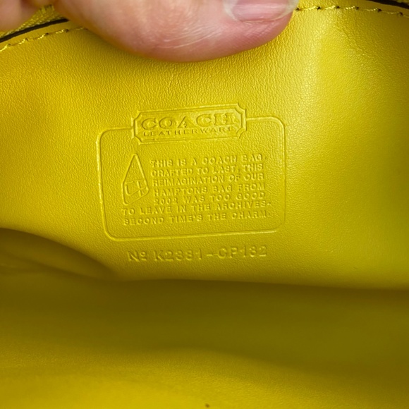 Coach Restored Hamptons Bag - Picture 6 of 9